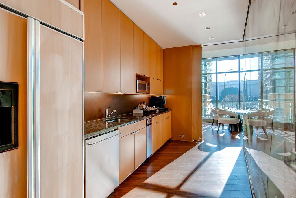 Bluebird Suites At Penn Quarter Вашингтон Экстерьер фото